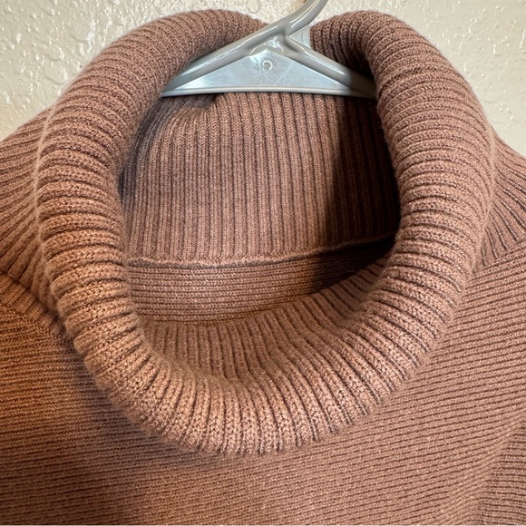 Lillusory Camel Brown Turtleneck Sweater Oversize Fit (See Description) - Picture 3 of 8
